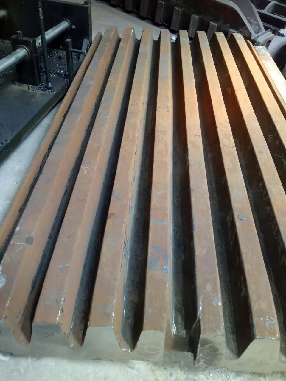 颚式破碎机颚板 细节图 2